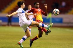 开云体育直播-弗赖堡主场失利,遭遇赛季首场失利