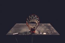 开云体育入口-世界杯奇局，喀麦隆封锁洪都拉斯，莱万化身关键先生改写历史