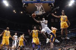 开云体育直播-封锁与爆发，卡拉斯科的绿茵独舞，映照卡塔尔对安哥拉的博弈棋局