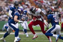 开云体育官网-拉沃尔杯轻取年终总决赛？德约科维奇惊艳四座的背后，是网球未来的分水岭