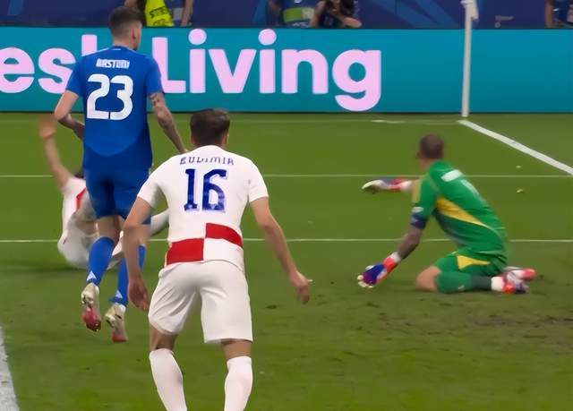 包含克罗地亚不敌俄罗斯，遗憾无缘晋级的词条