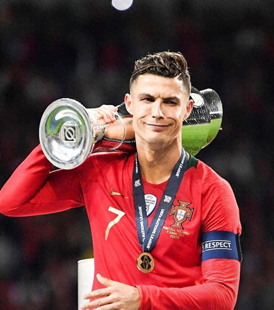 包含葡萄牙球队备受期待,欧洲杯赛事备战如虎添翼的词条 包含葡萄牙球队备受期待,欧洲杯赛事备战如虎添翼的词条