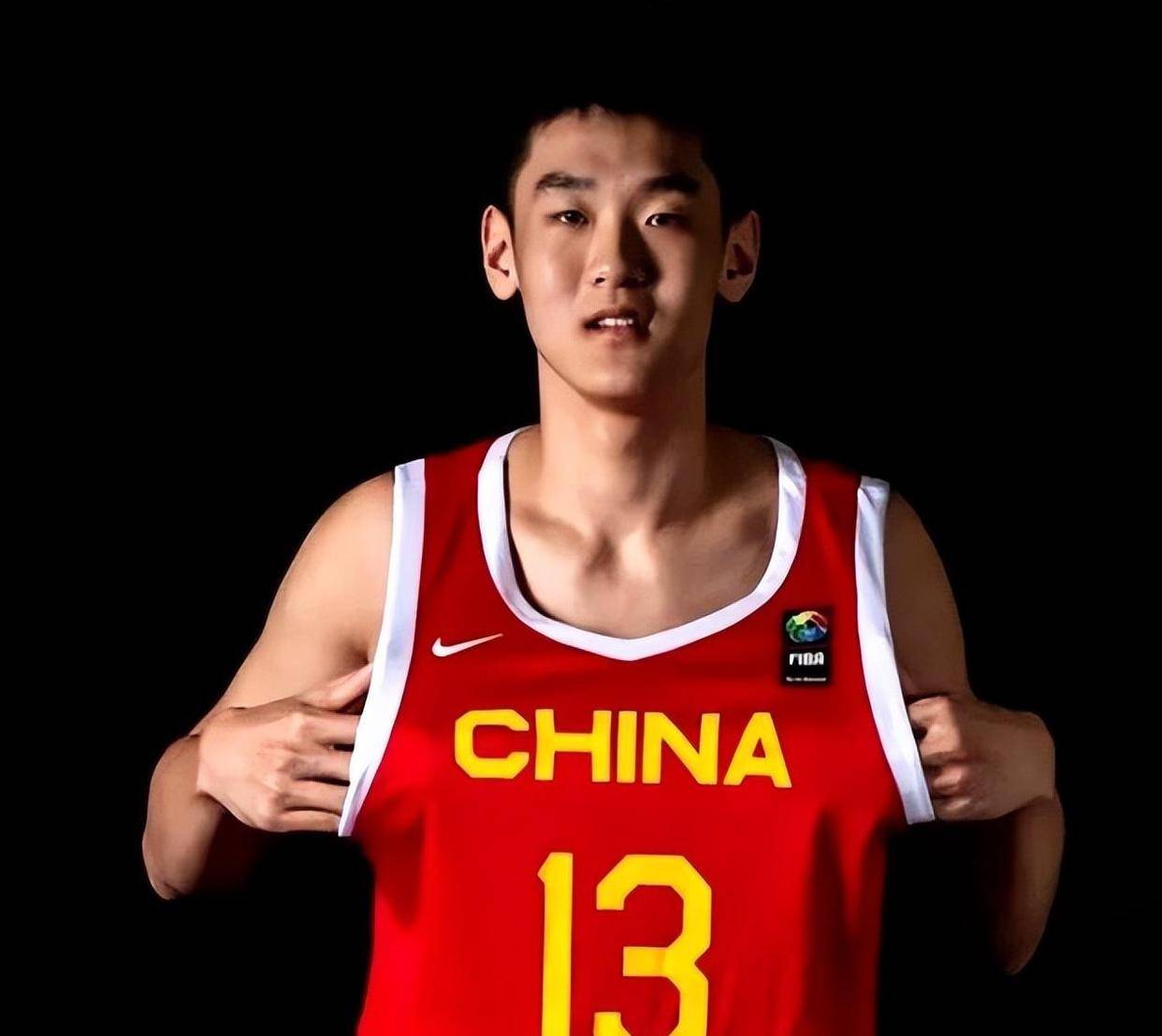 男子篮球队夺得省级青年冠军 男子篮球队夺得省级青年冠军