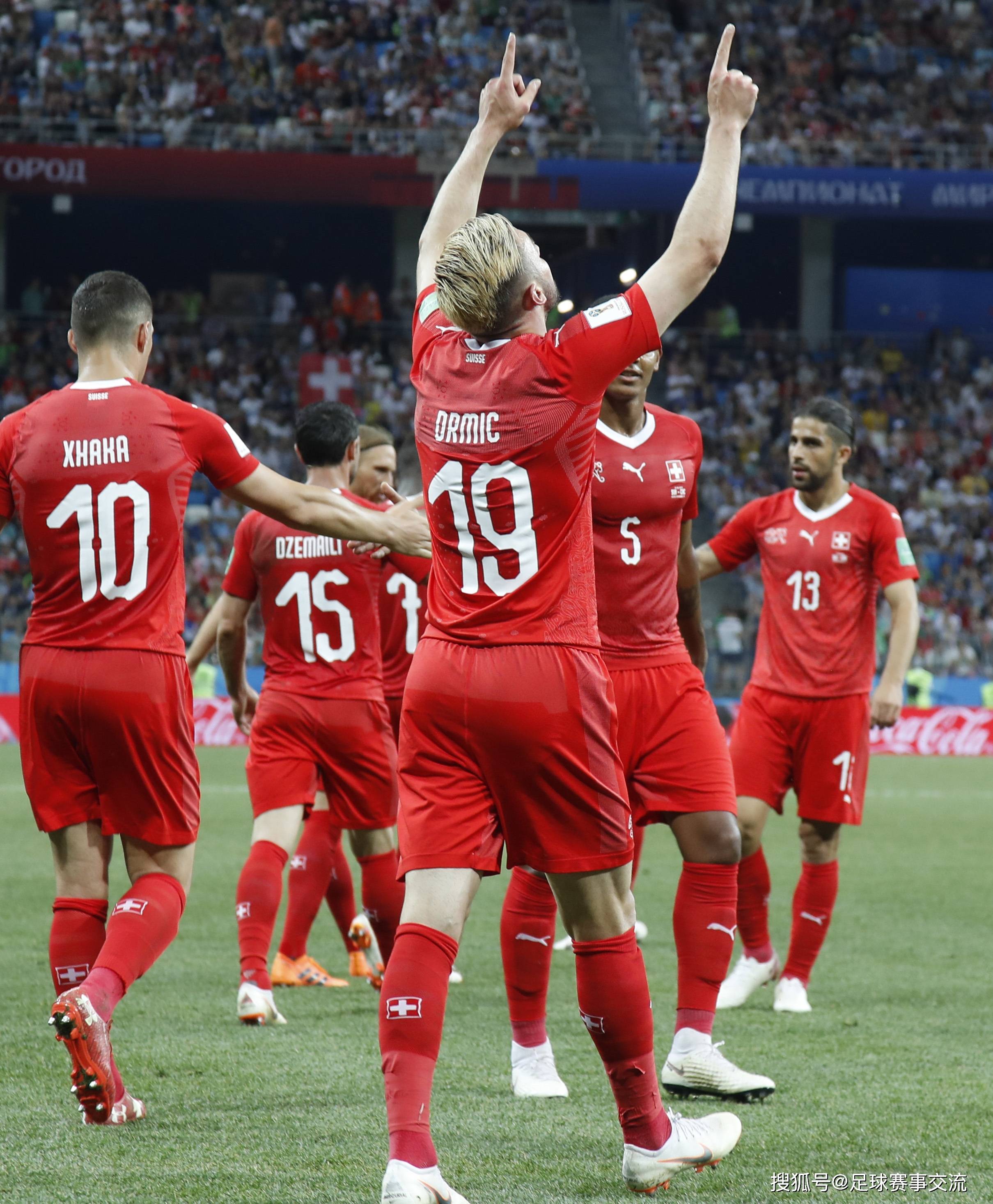 意大利绝杀瑞士,提前锁定小组出线的简单介绍 意大利绝杀瑞士,提前锁定小组出线的简单介绍