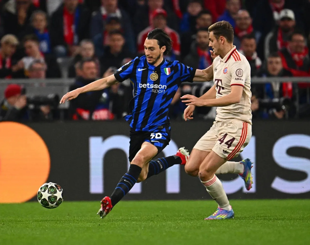 国米中场组织失误频发,主帅寻找解决方案的简单介绍 国米中场组织失误频发,主帅寻找解决方案的简单介绍