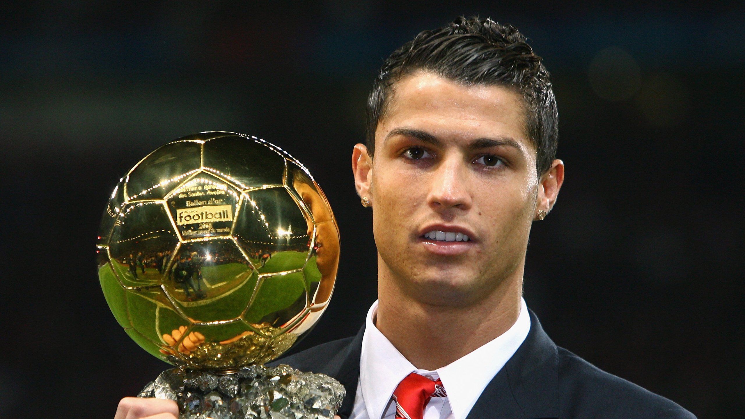 英超争冠之夜,门迪关键时刻站出来