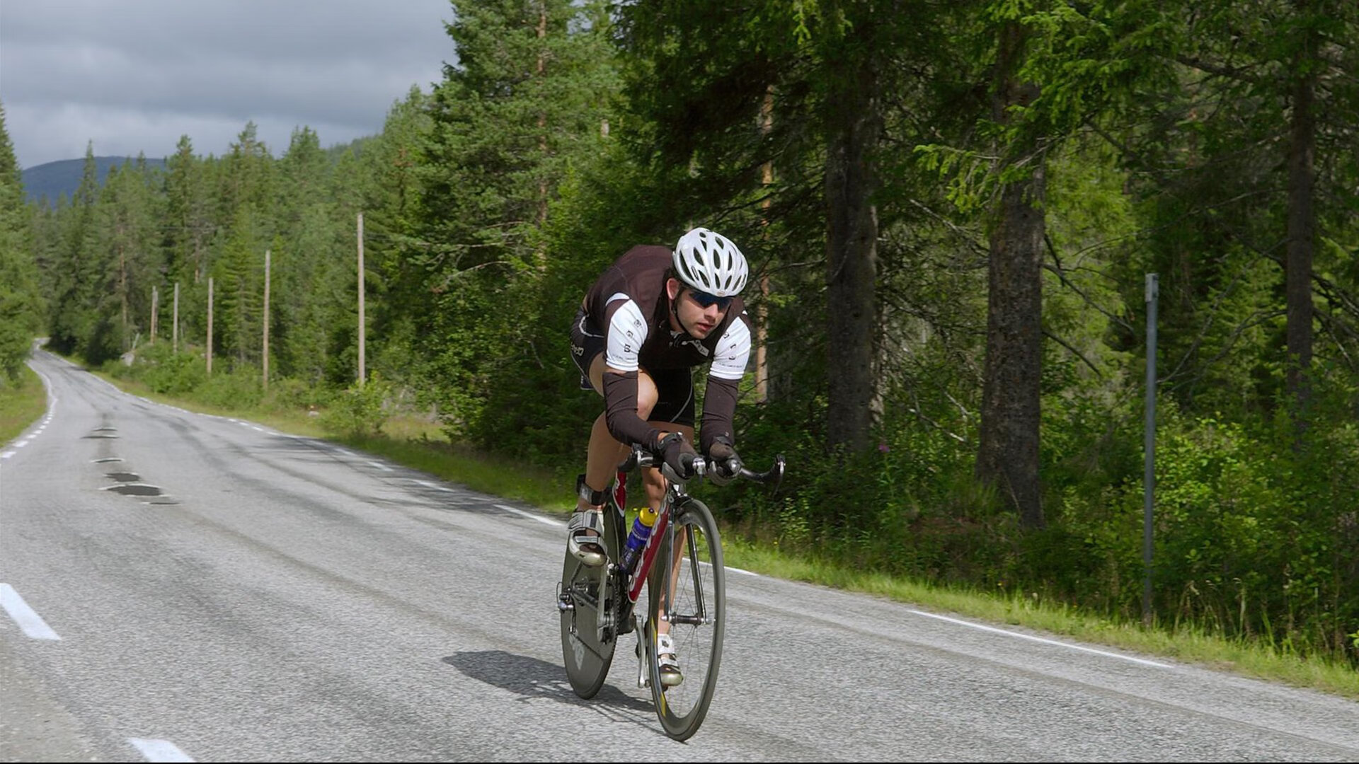 马赛回旋与时间回旋，莫德里奇高光之夜如何力克西班牙足球哲学